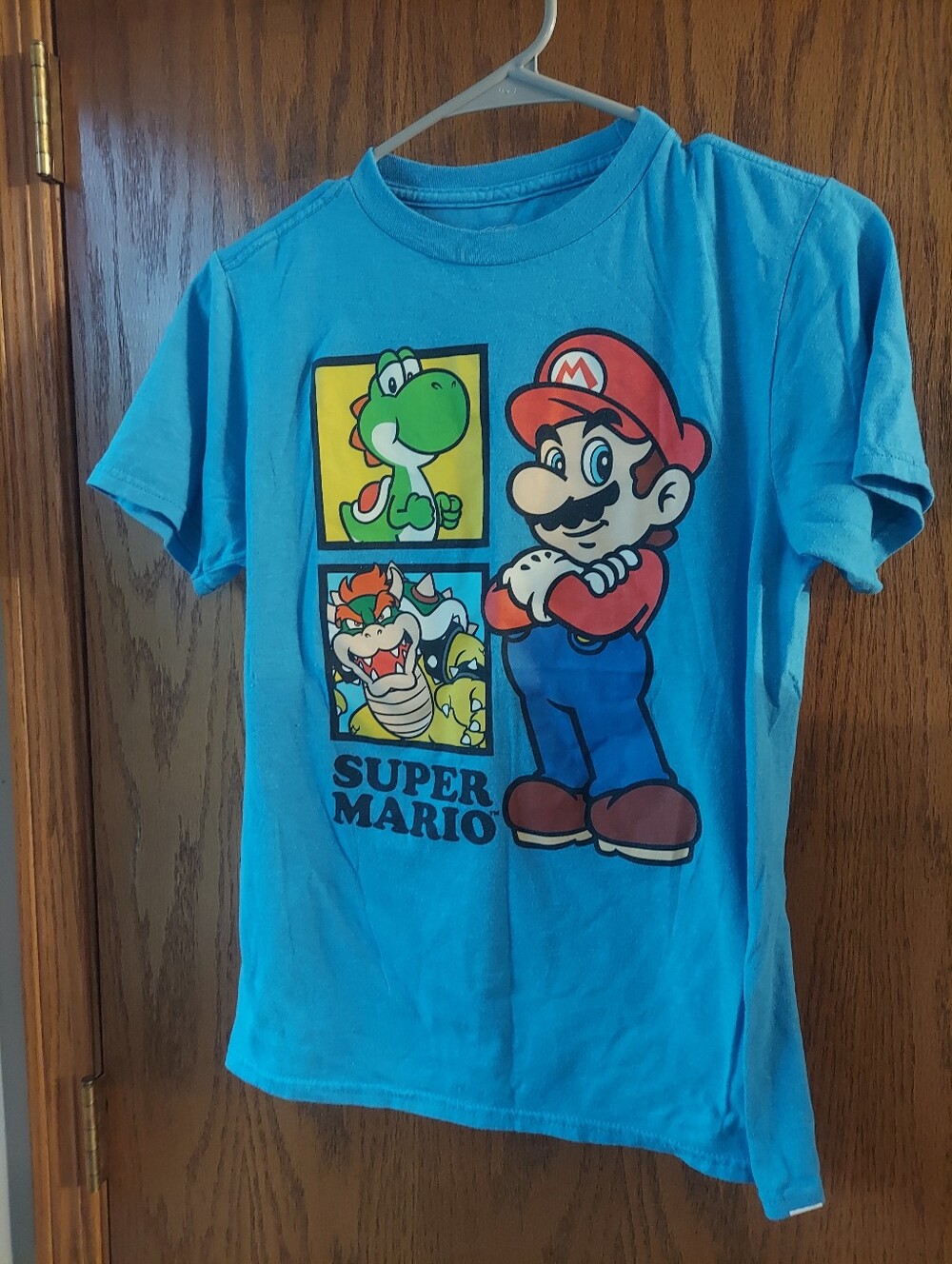 Nintendo Super Mario Boys XL Blue Graphic T-Shirt Mario Yoshi Bowser